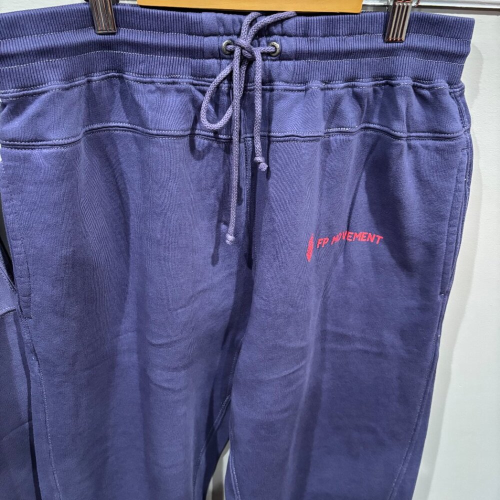 FP Movement Women's Undefeated Cotton Blend Hoodie & Jogger Set SZ: M - Picture 10 of 16